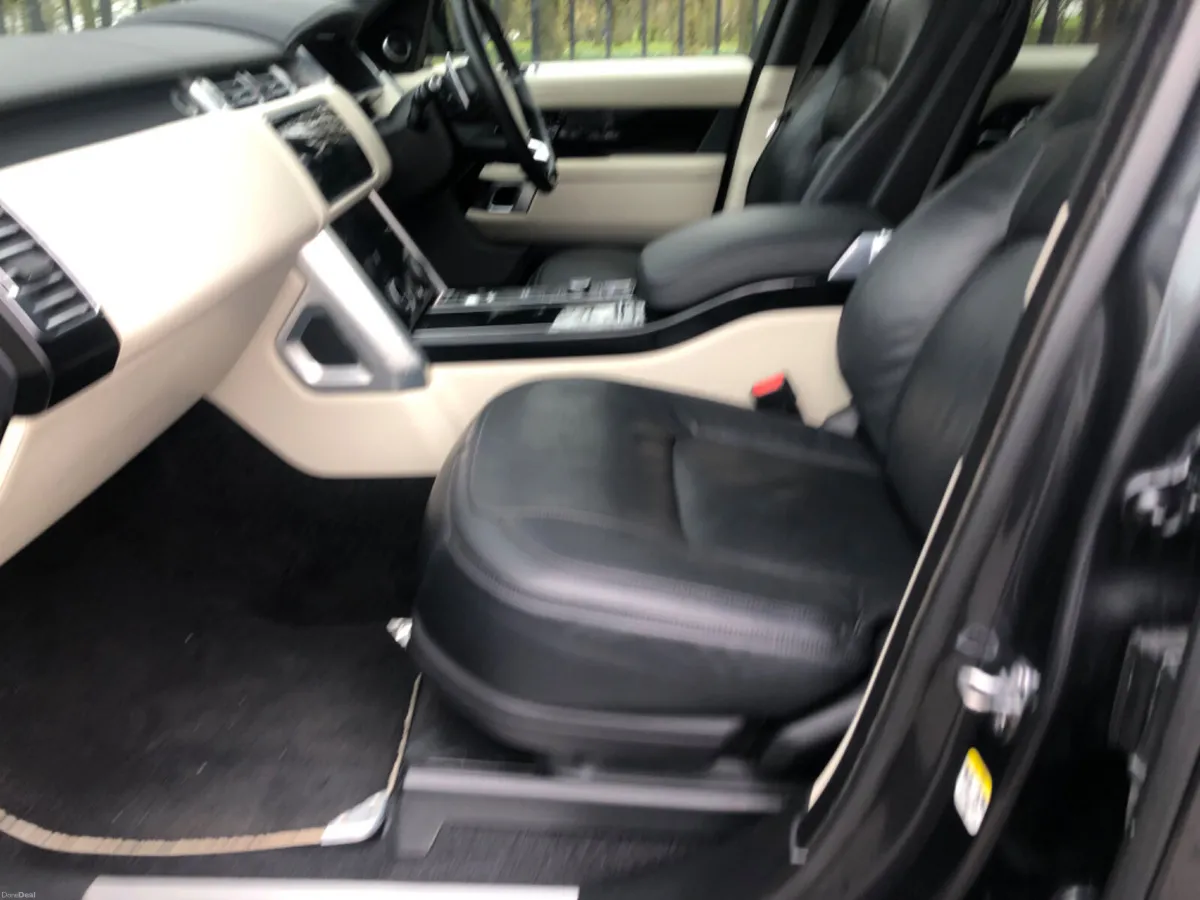 LAND ROVER RANGE ROVER AUTOBIOGRAPHY - Image 2