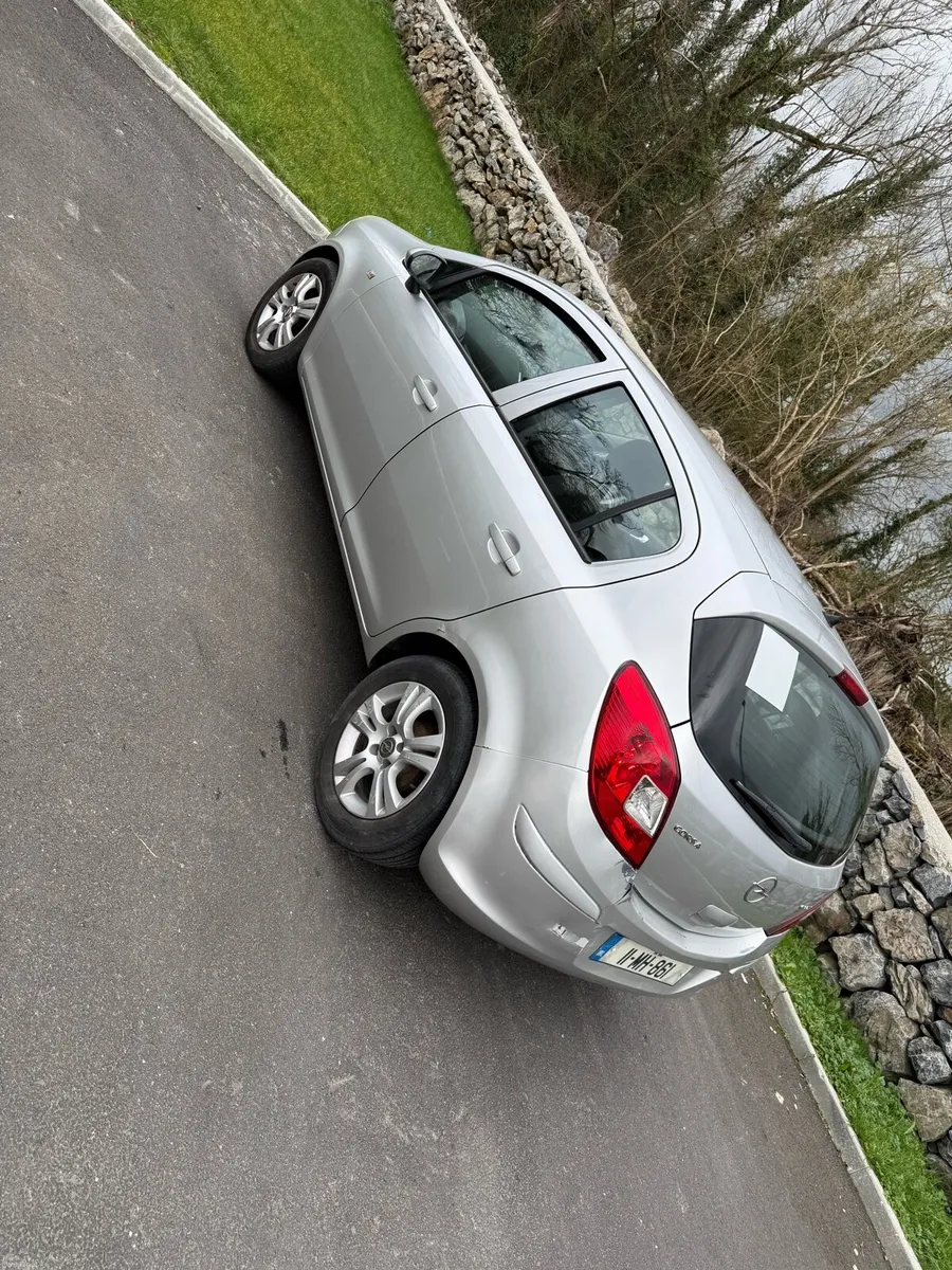 Opel corsa 2011 - Image 3