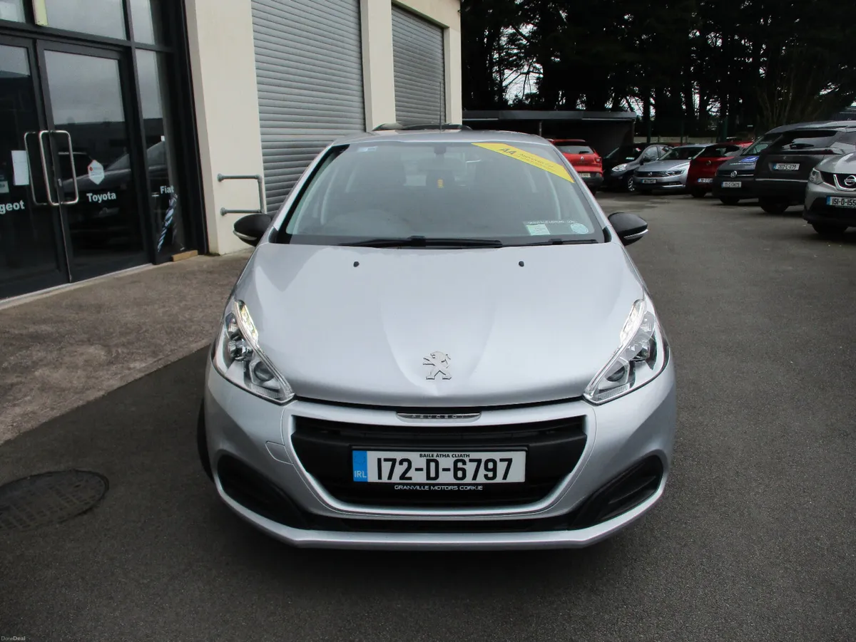Peugeot 208  1.2 low mileage 2017 - Image 2