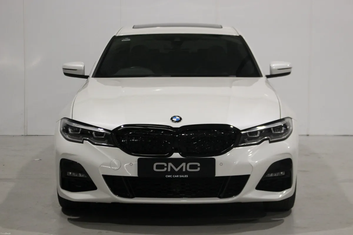 BMW 3-Series 2020 330E MSPORT with sunroof - Image 2