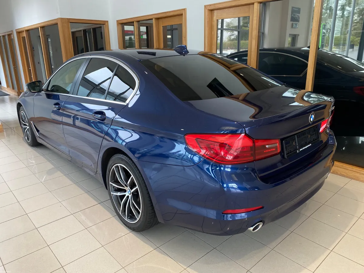 BMW 5-Series 2019 SE - Image 5
