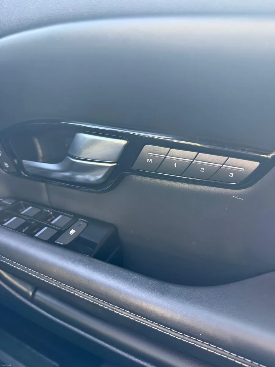 Land Rover Range Rover Evoque 2019 - Image 4