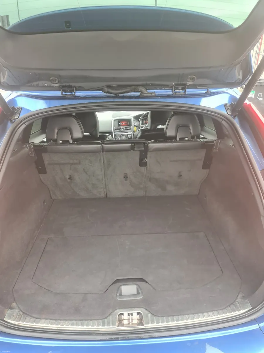 Volvo XC60 2017 - Image 3