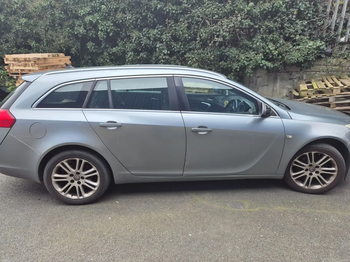 Opel Insignia 2011 - Image 1