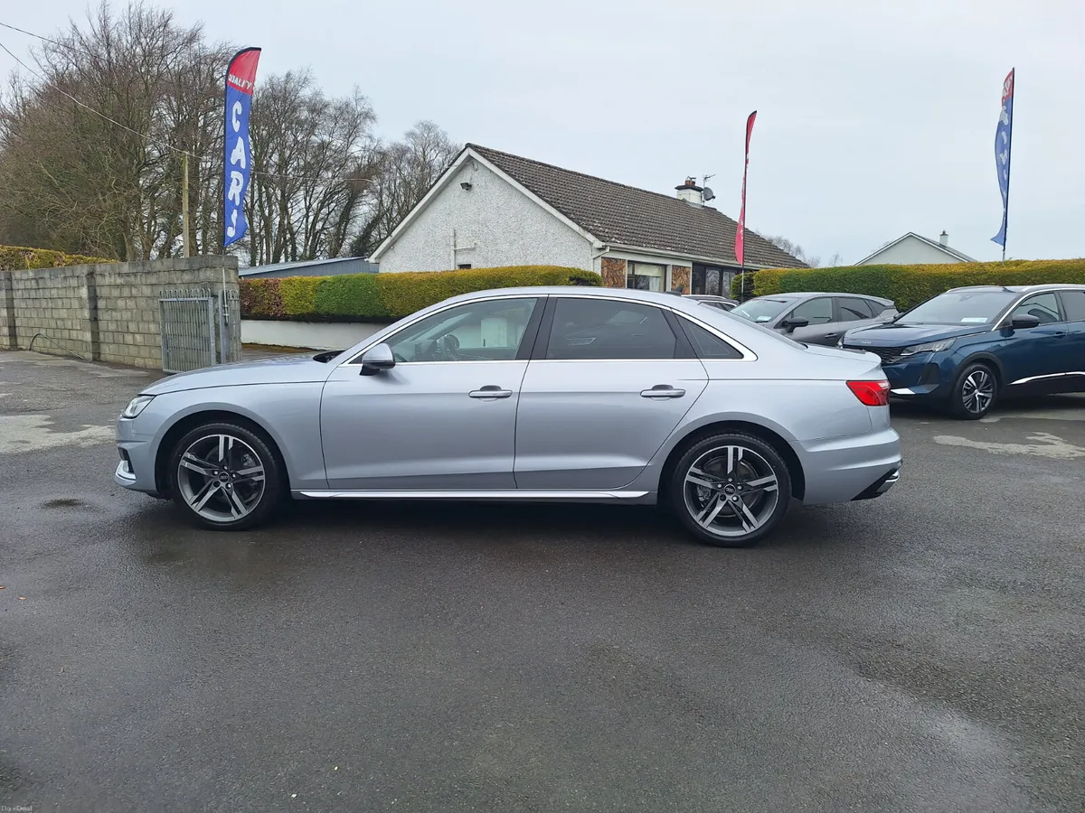 Audi A4 2.0 Tdi *High Spec/Black Leather/Camera - Image 4