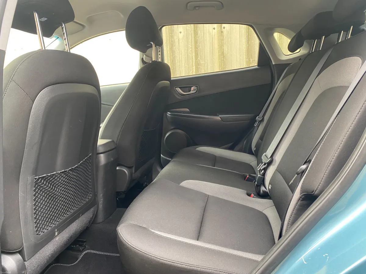 Hyundai KONA 2019//EXECUTIVE DIESEL//FINANCE - Image 6