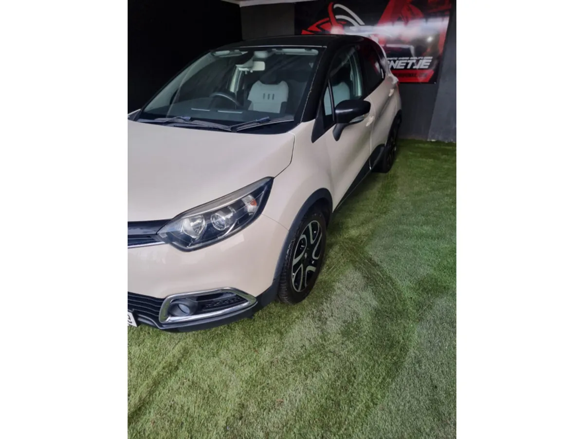 Renault Captur TCe 90 S&S SIGNATURE - Image 3
