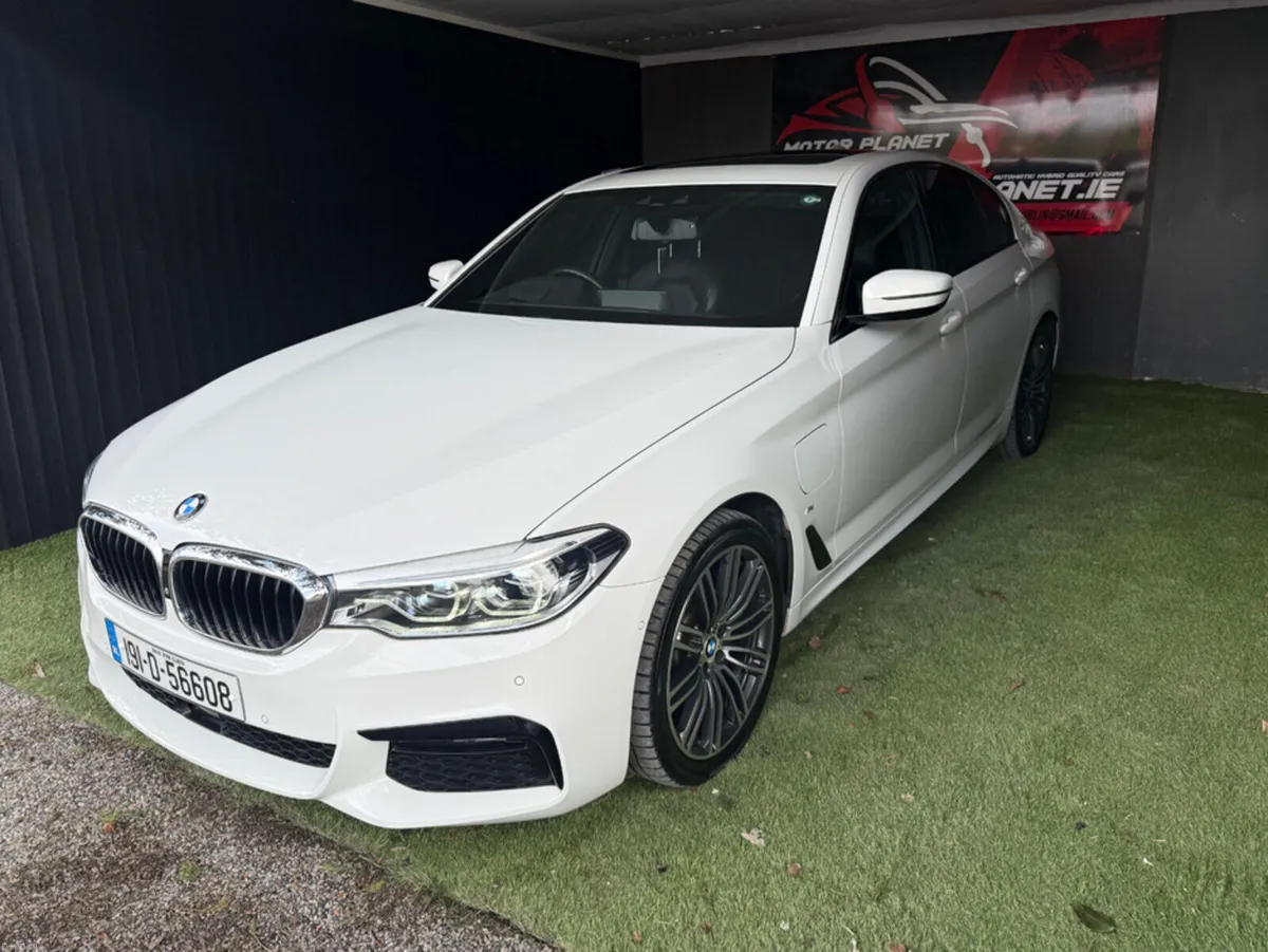 BMW 5-Series 530e M Sport Auto - Image 3