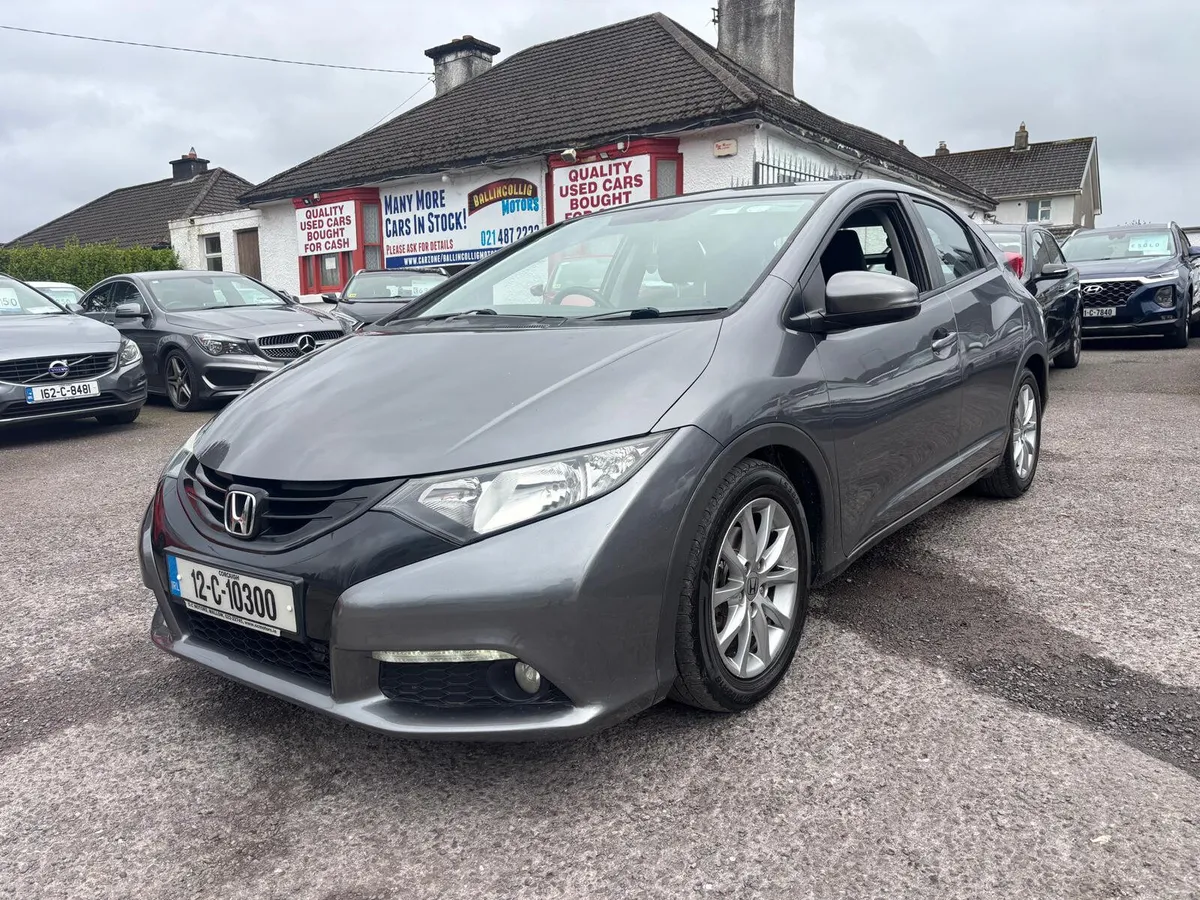 Honda Civic 2012  PETROL  NEW  MODEL - Image 2