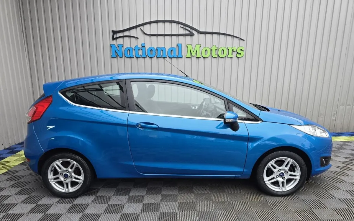 2013 Ford Fiesta 1.0 Petrol ZETEC - Image 3