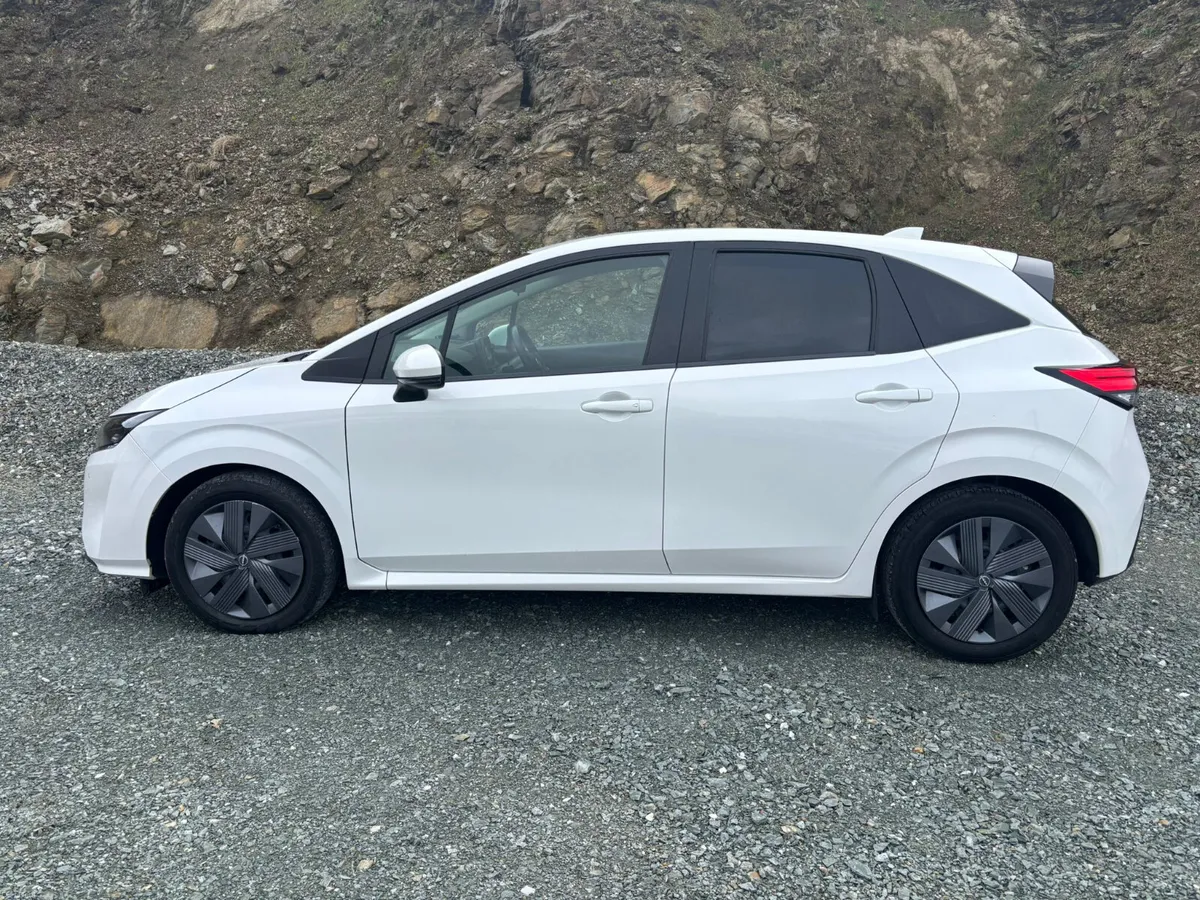 2023 NISSAN NOTE E-POWER AUTOMATIC - Image 5