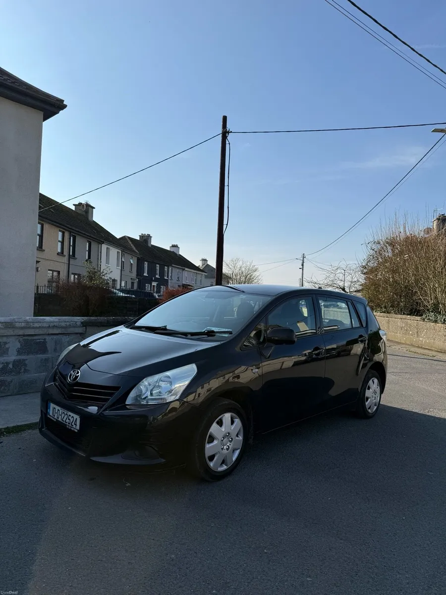 Toyota verso - Image 1