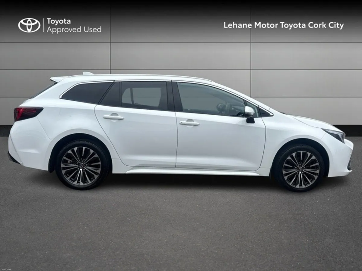 Toyota Corolla HYBRID SOL TS - Image 3