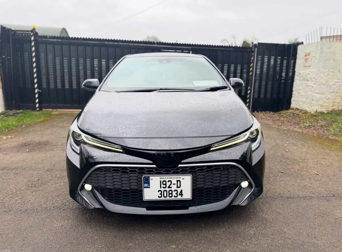 2019 TOYOTA COROLLA SPORT. MUST SEE. AUTO 1.8L HYB - Image 2