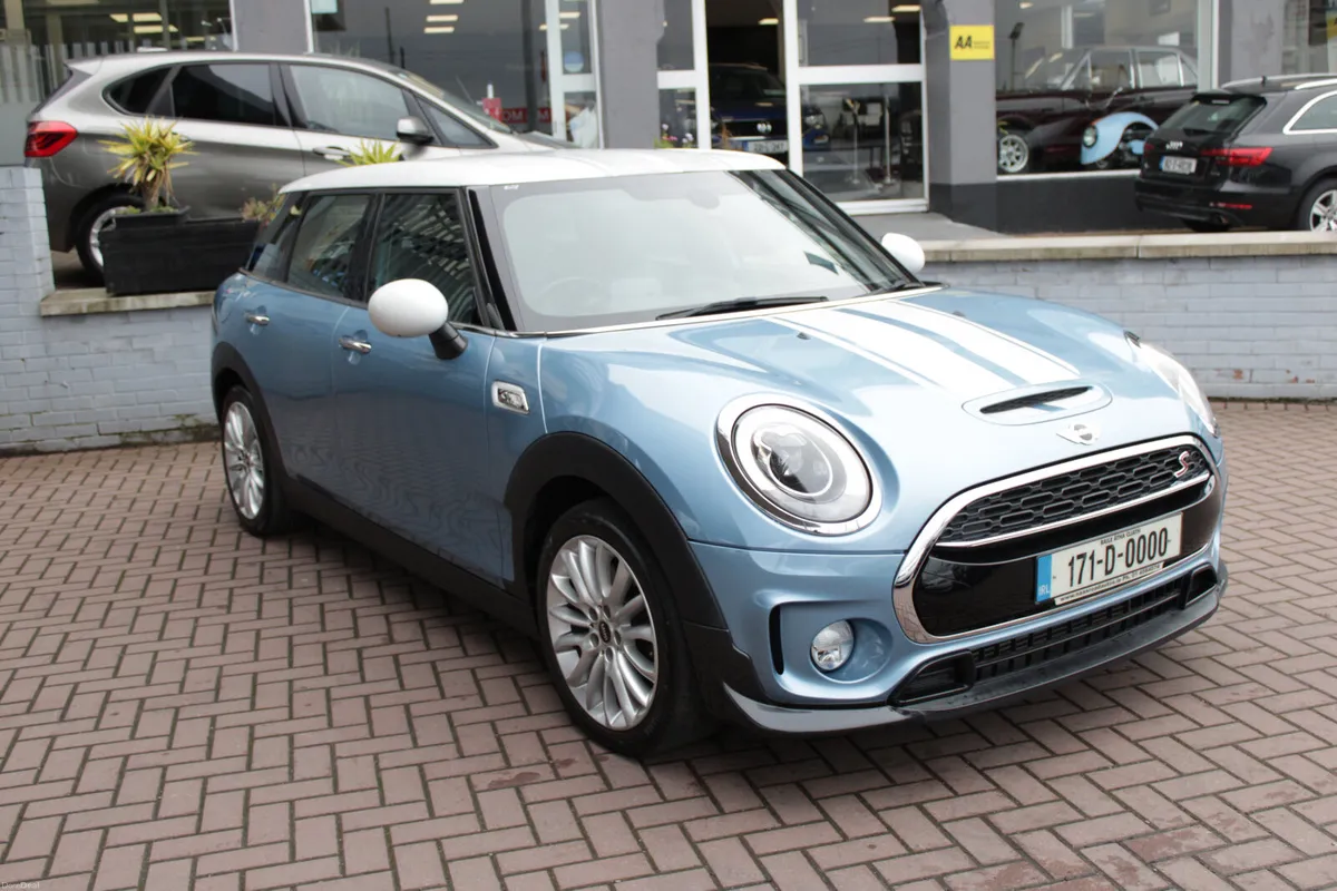 2017 MINI CLUBMAN 2.0D 6DR AUTO - Image 1