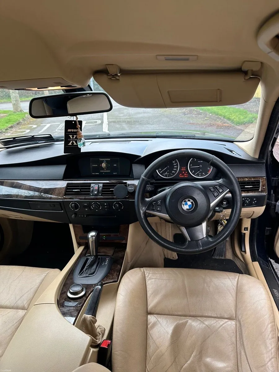 BMW 520D 2007 - Image 3