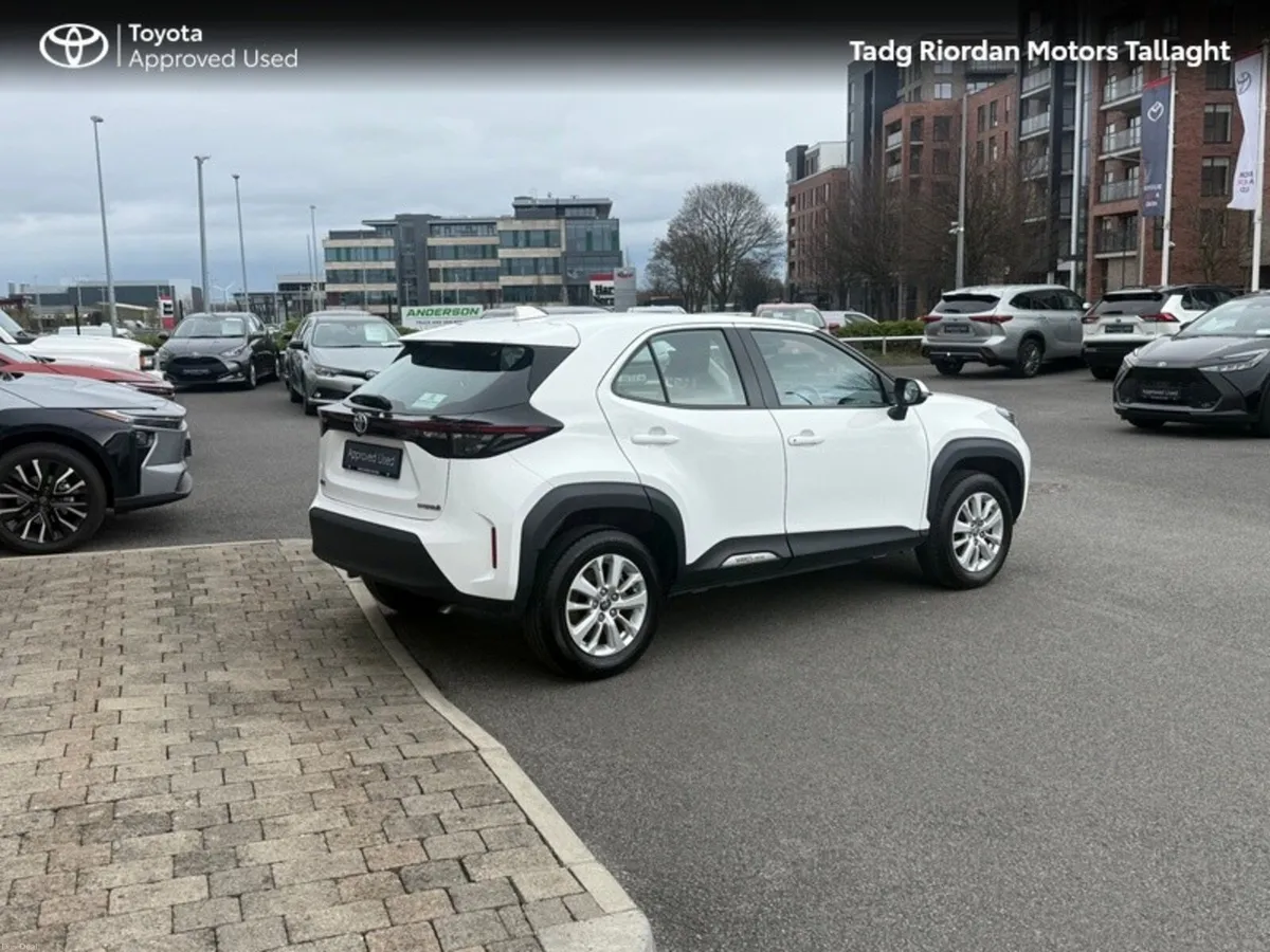 Toyota Yaris Cross LUNA 4DR AUTO - Image 2