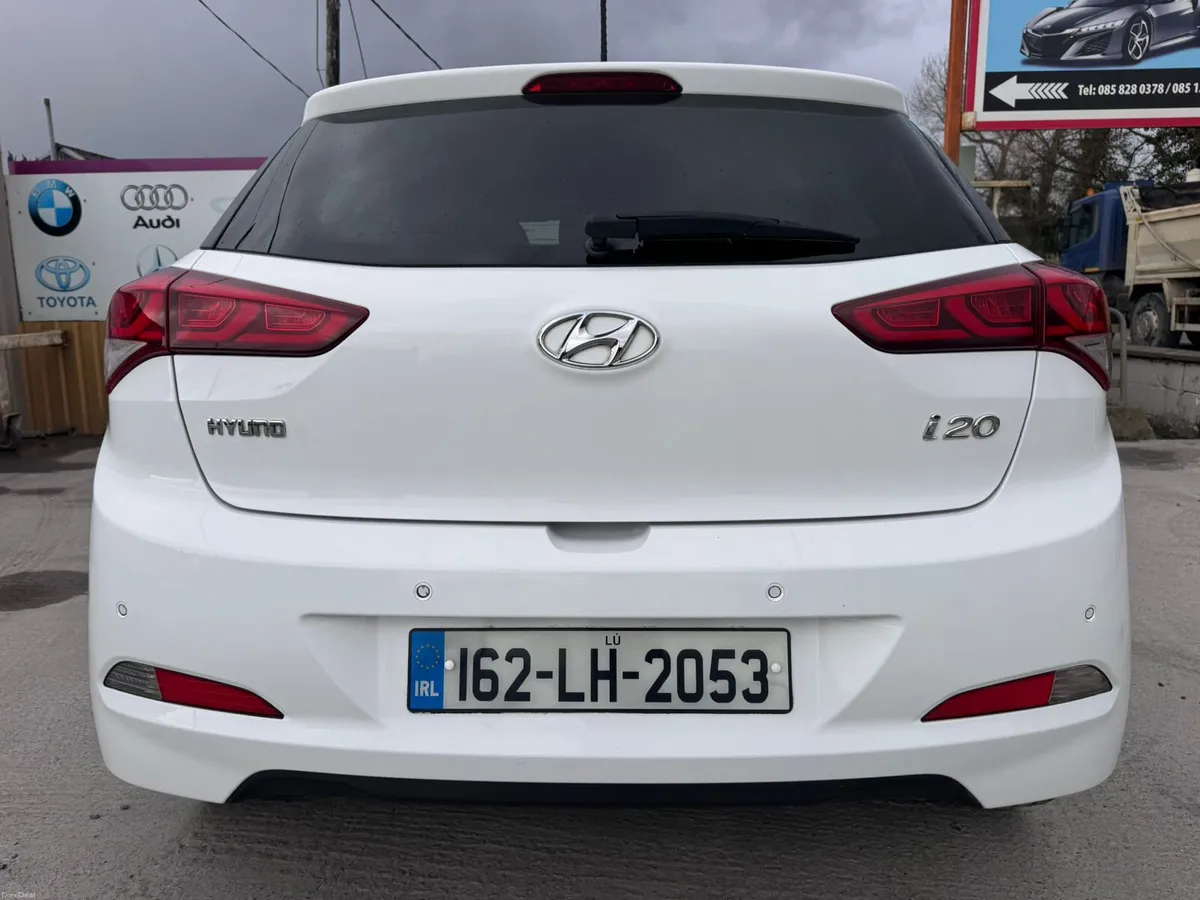 162 Hyundai i20 1.4D PREMIUM NCT+TAX Warranty - Image 3