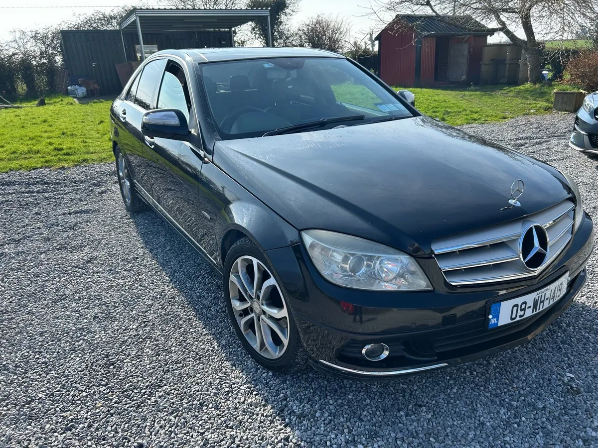 2009 Mercedes C Class 2009 2.1 diesel with sunroof - Image 1