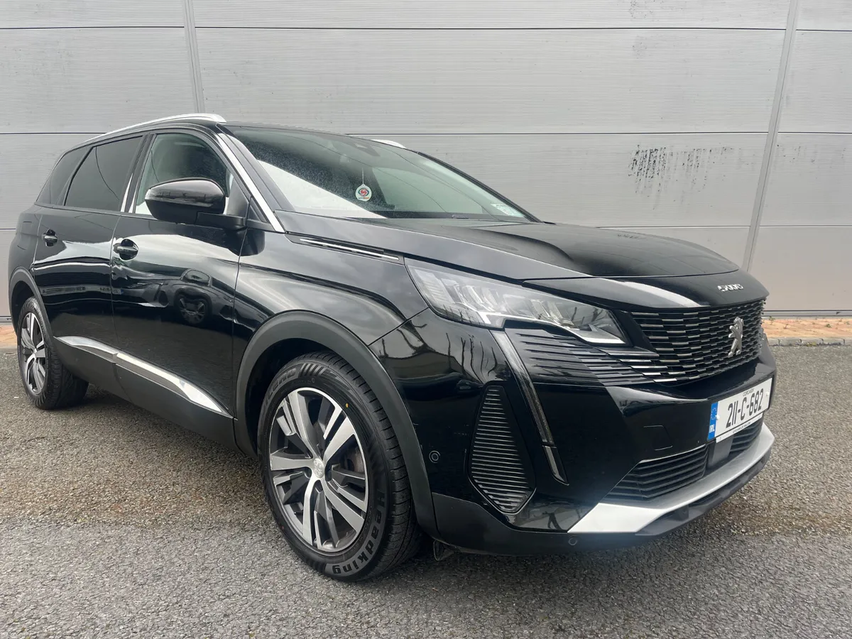 Peugeot 5008 2021 - Image 1