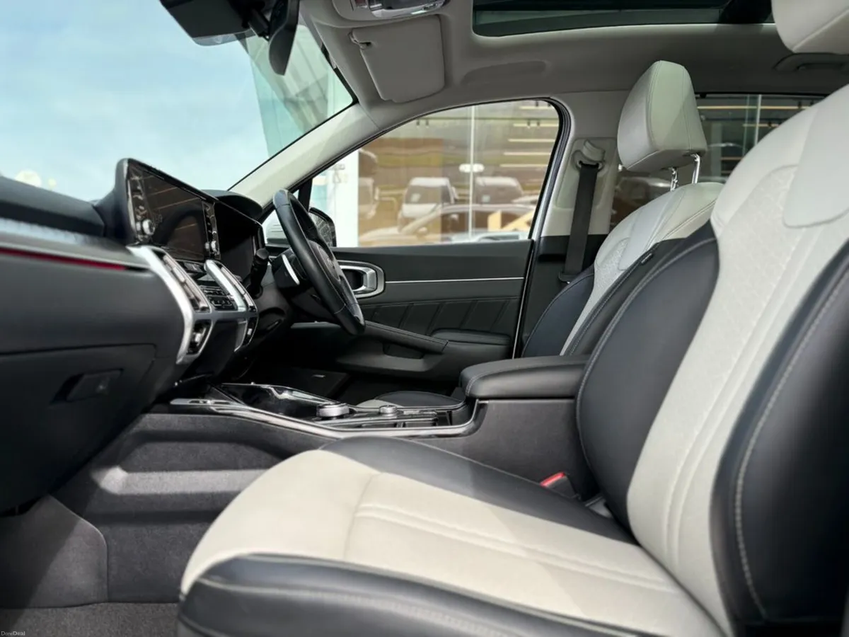 Kia Sorento 1.6 K4 Plug in hybrid - Image 2