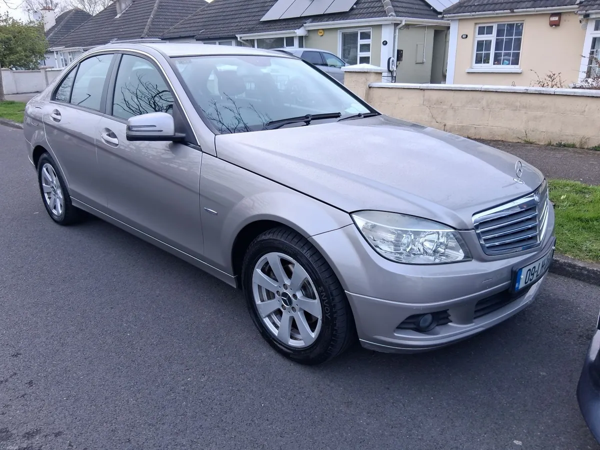 Mercedes-Benz C-Class 2009 - Image 3