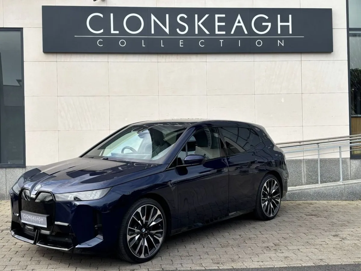 BMW iX XDRIVE60 M SPORT PRO, PAN ROOF - Image 3