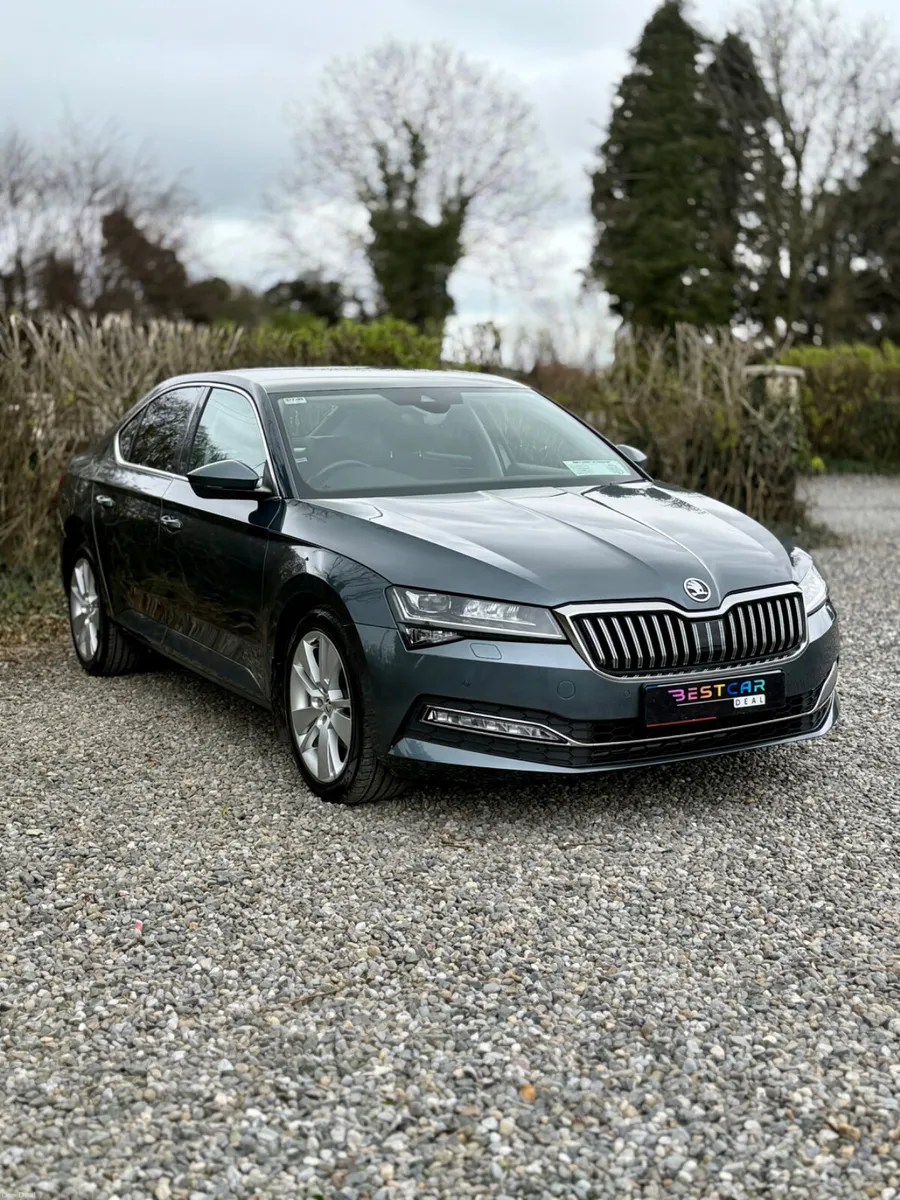 2020 Skoda Superb 2.0 TDI 150HP Style Manual - Image 3