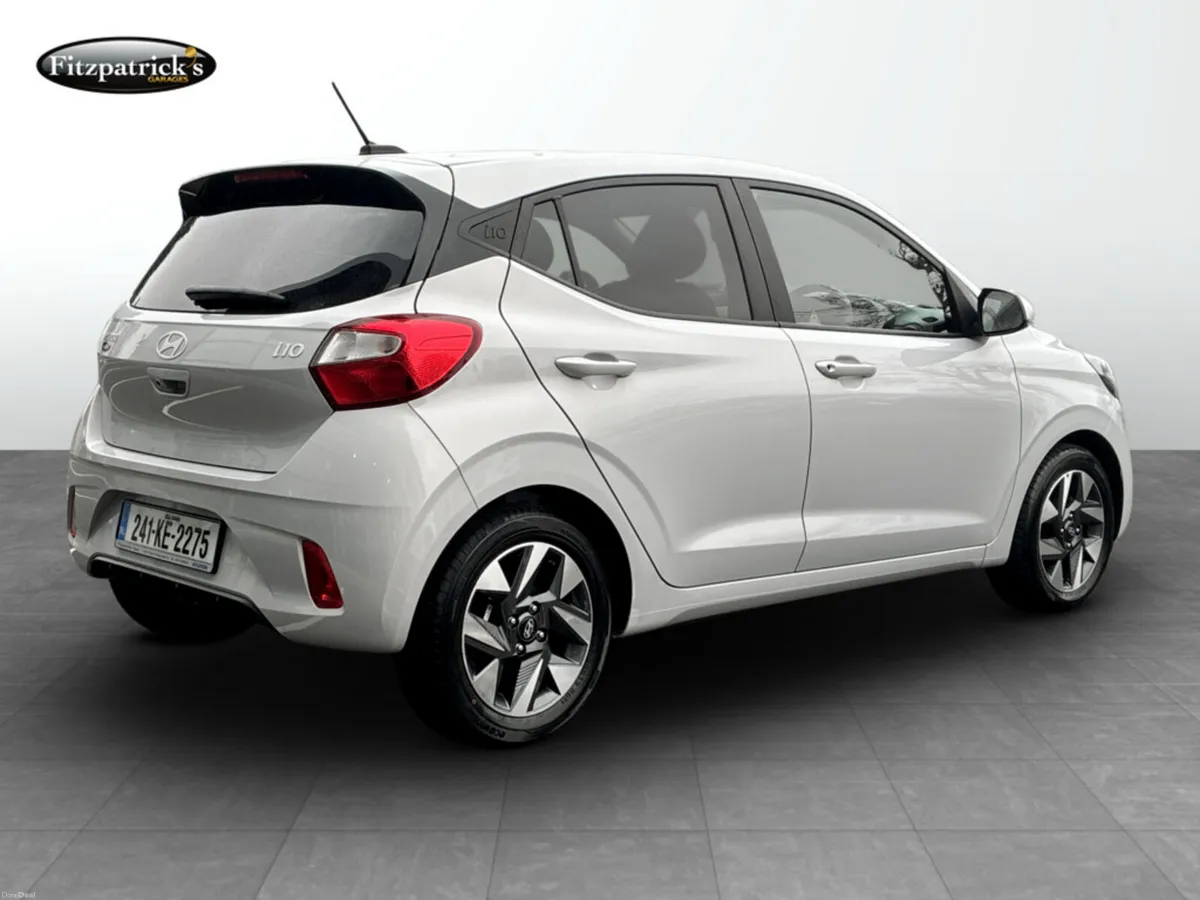 Hyundai i10 Deluxe Plus 1.0 Petrol - Image 3