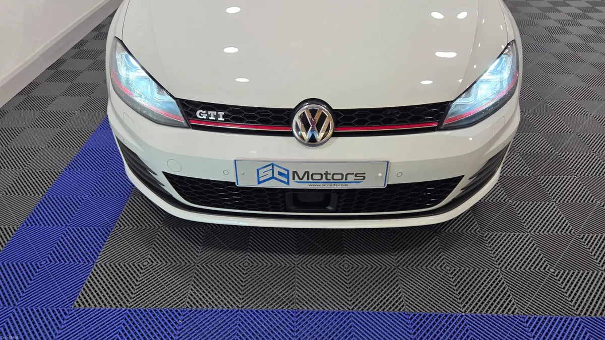 152 Volkswagen Golf GTI - 1 Owner from new - Image 3