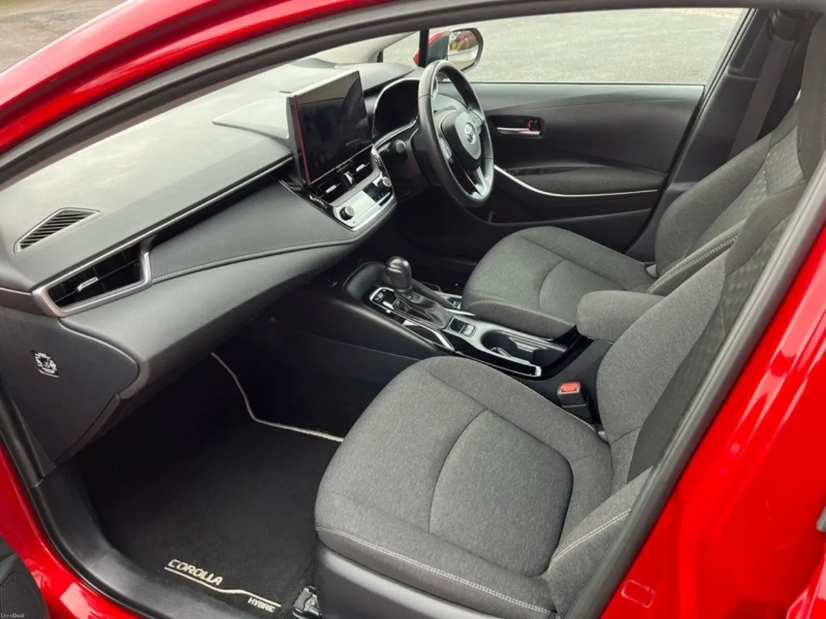 Toyota Corolla LUNA SPORT SALOON - Image 6