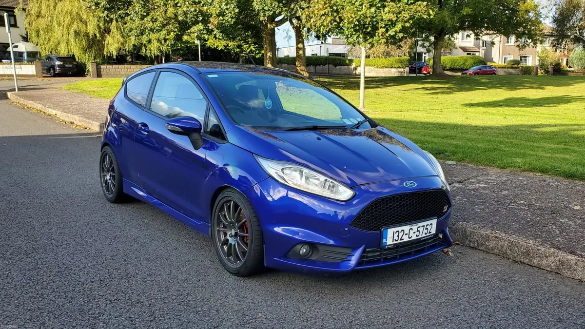Ford Fiesta 2013 - Image 1