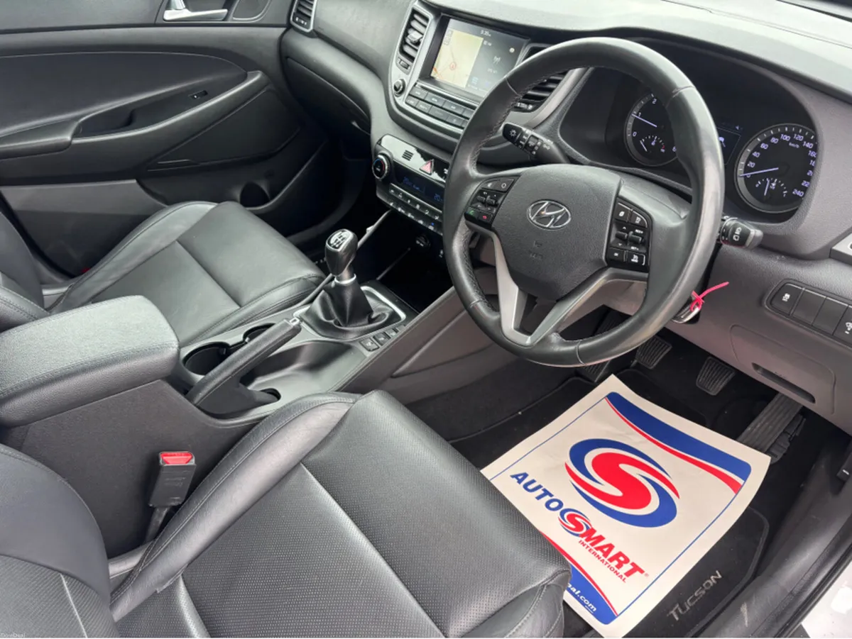 Hyundai Tucson IX35 EXECUTIVE 1.7 5DR - Image 2