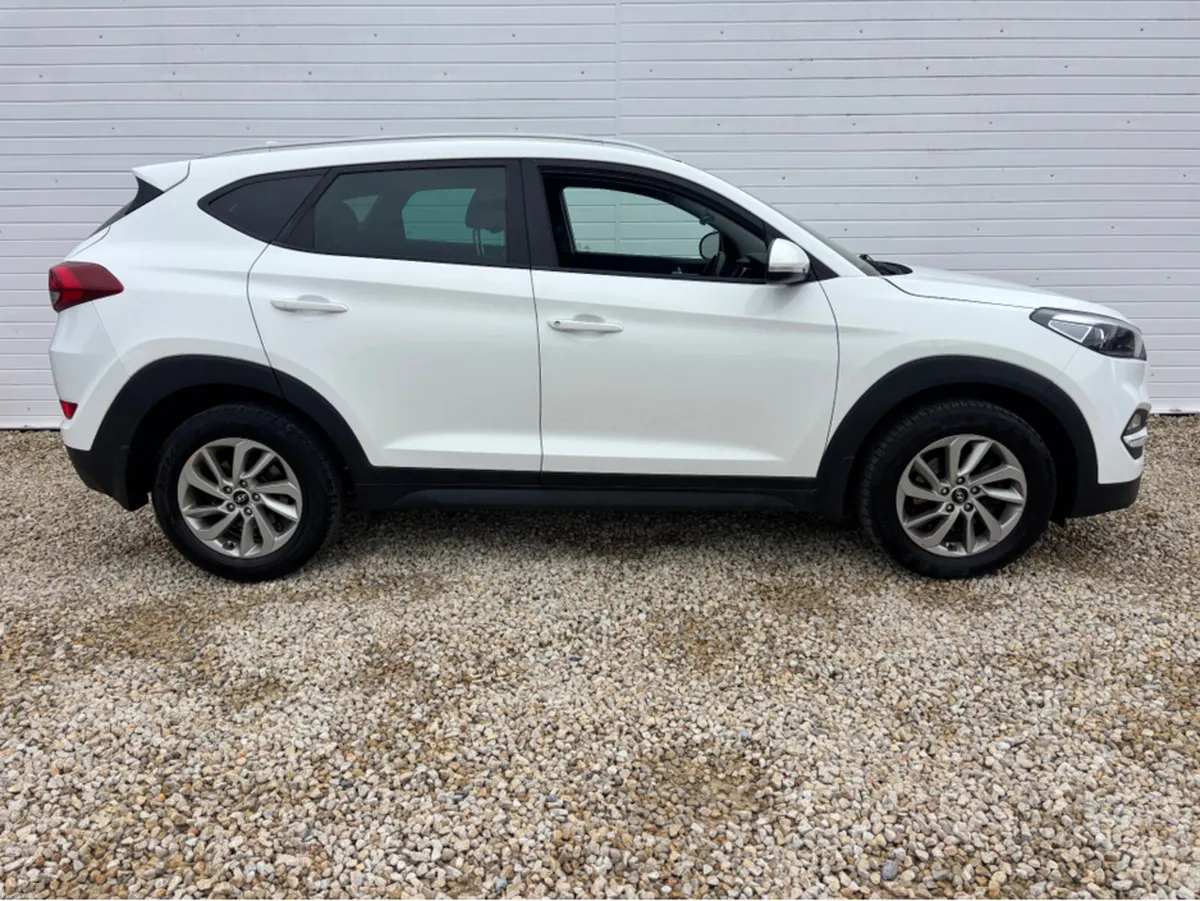Hyundai Tucson IX35 EXECUTIVE 1.7 5DR - Image 4