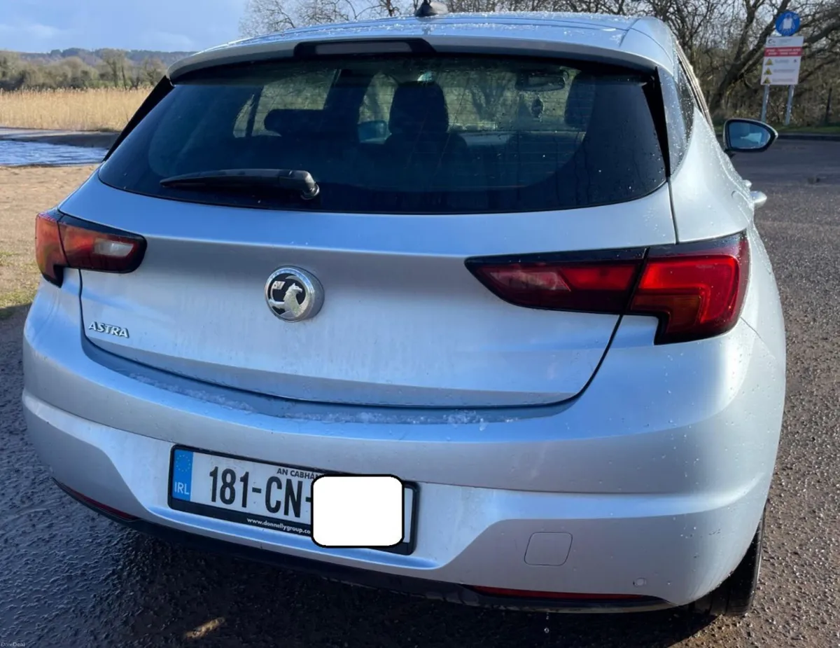 Vauxhall Astra 2018 - Image 2