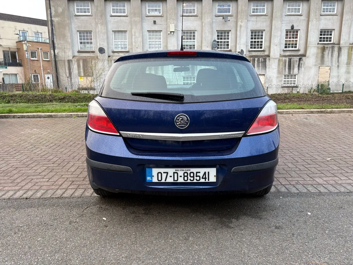 Vauxhall Astra - Image 4
