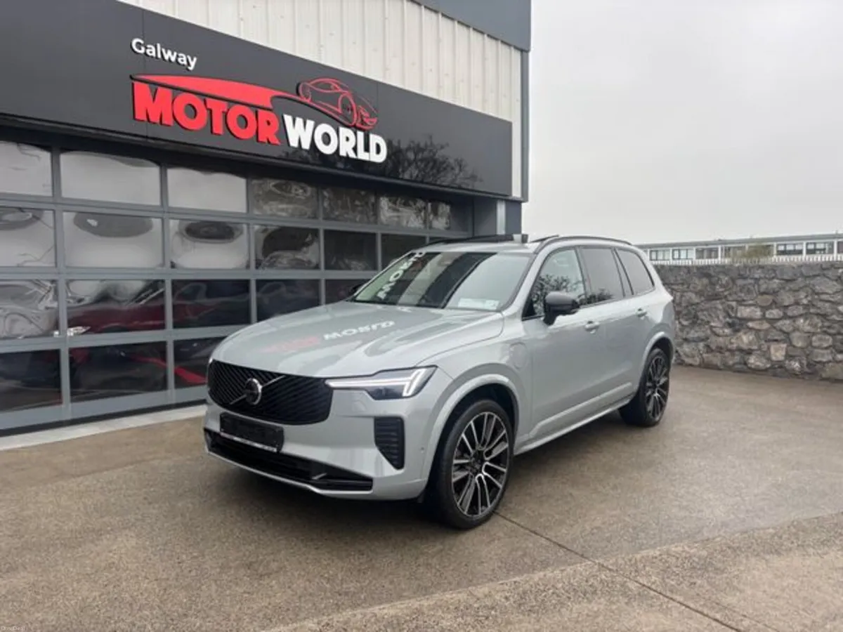 Volvo XC90 2.0 T8 18.8kWh Ultra Dark Auto 4WD Euro - Image 1