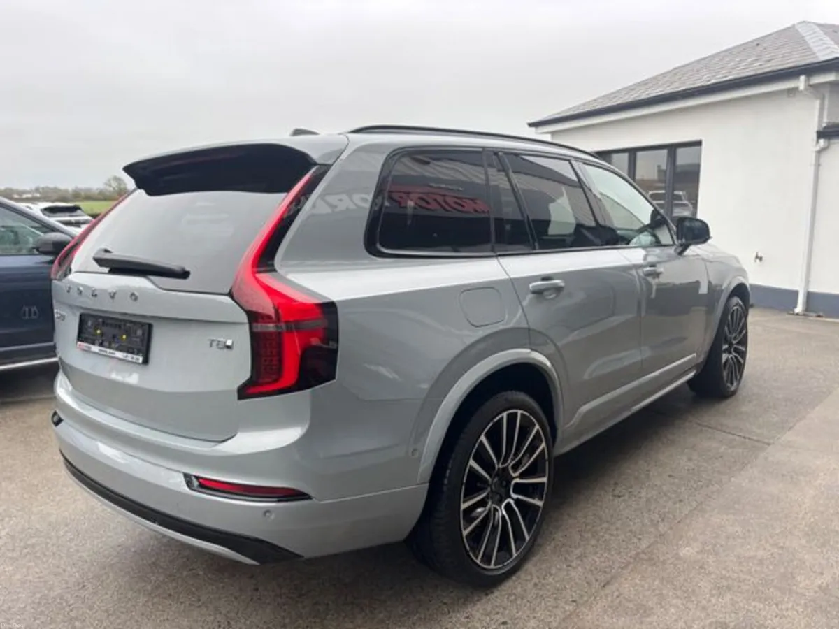 Volvo XC90 2.0 T8 18.8kWh Ultra Dark Auto 4WD Euro - Image 4