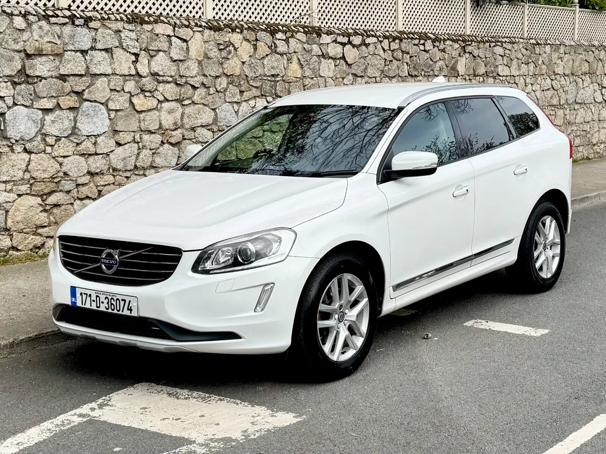 Volvo XC60 2017!! LUXURY!!AUTO!! LEATHER!! - Image 2
