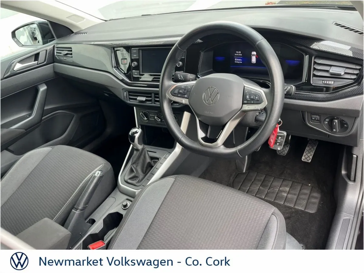 Volkswagen Polo 1.0TSI 95BHP LIFE PETROL REAR VIEW - Image 4