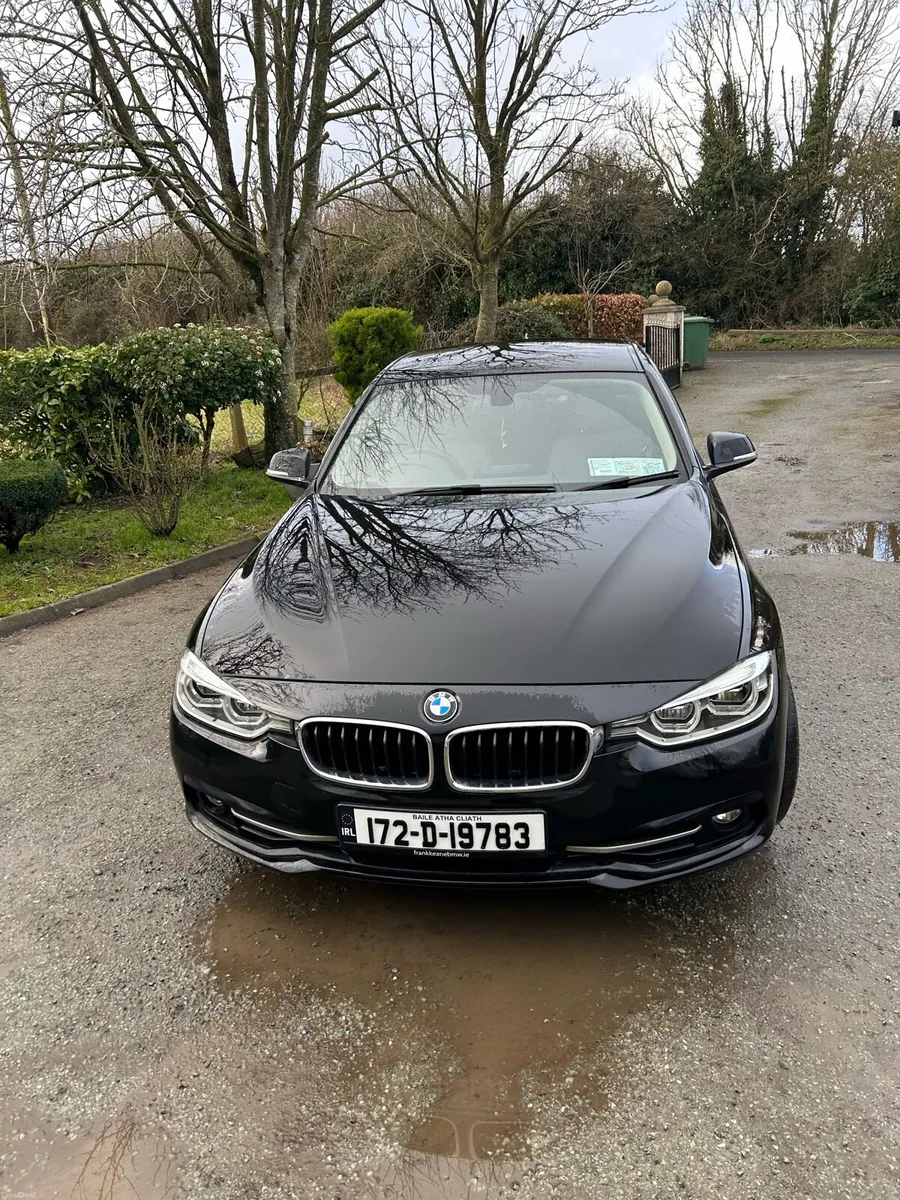 2017 Bmw 3-series 1.5 **added car play ** - Image 1