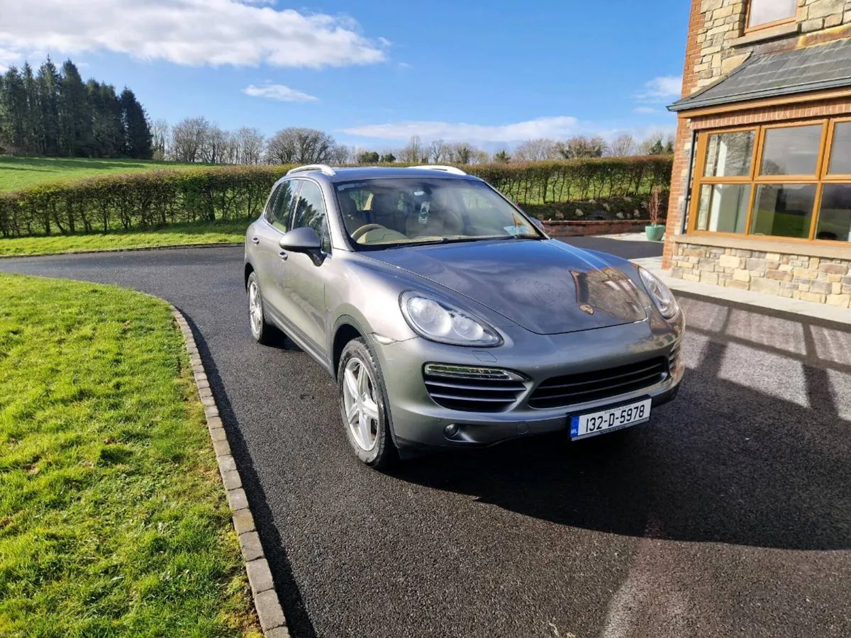 Porsche Cayenne - Image 4