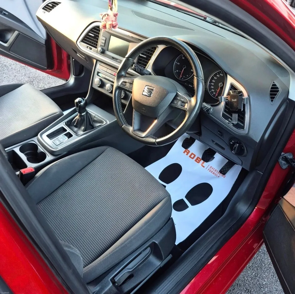 SEAT Leon 2017 - Image 2