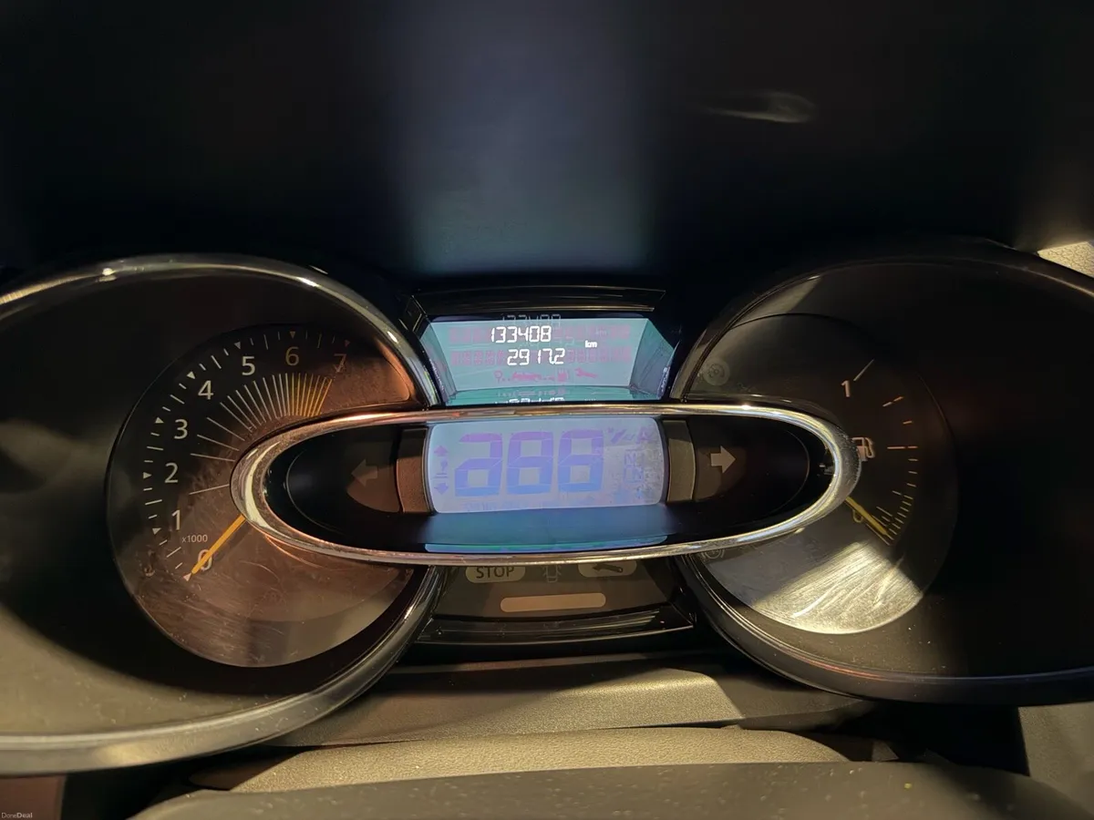 Renault Clio 1.1 Petrol - Image 2