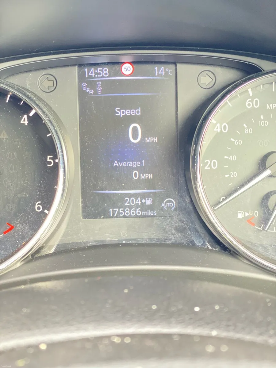 Qashqai 2014 full spec 1.5L DCI TEKNA 110PS - Image 2