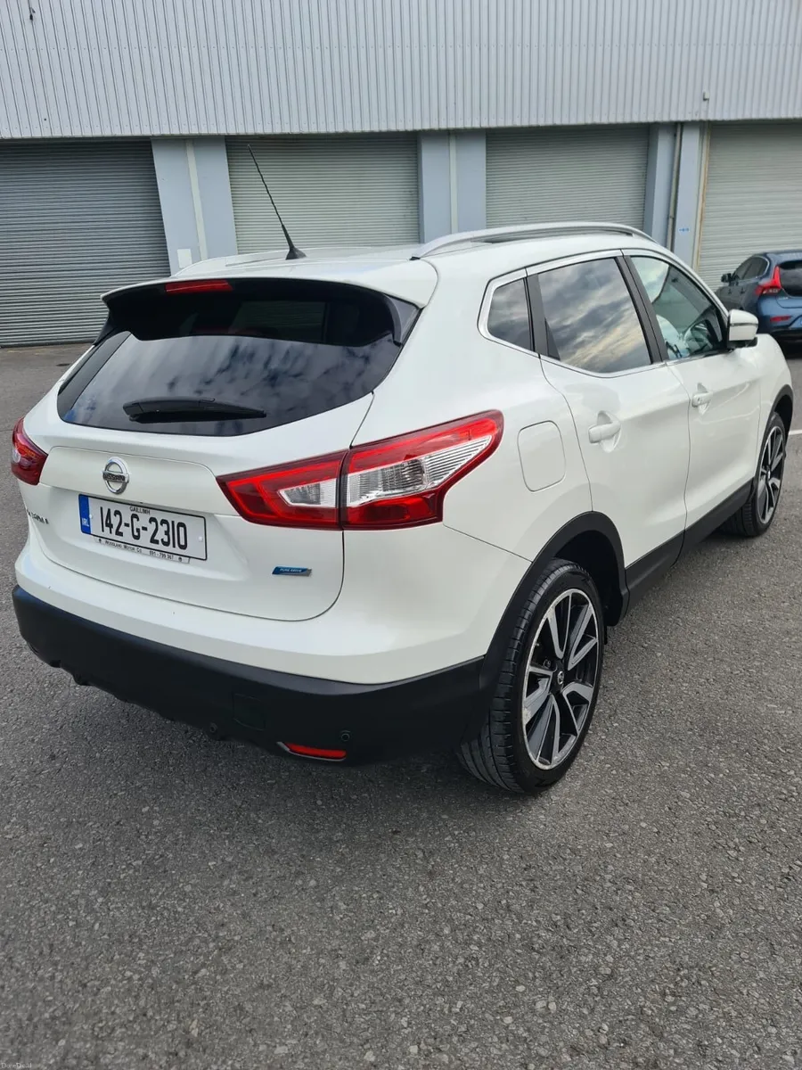 Qashqai 2014 full spec 1.5L DCI TEKNA 110PS - Image 4