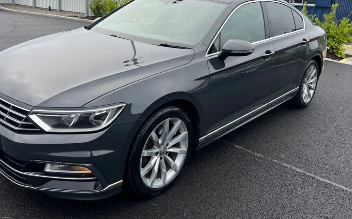Vw passat 2.0TDI R-Line 2015 - Image 3