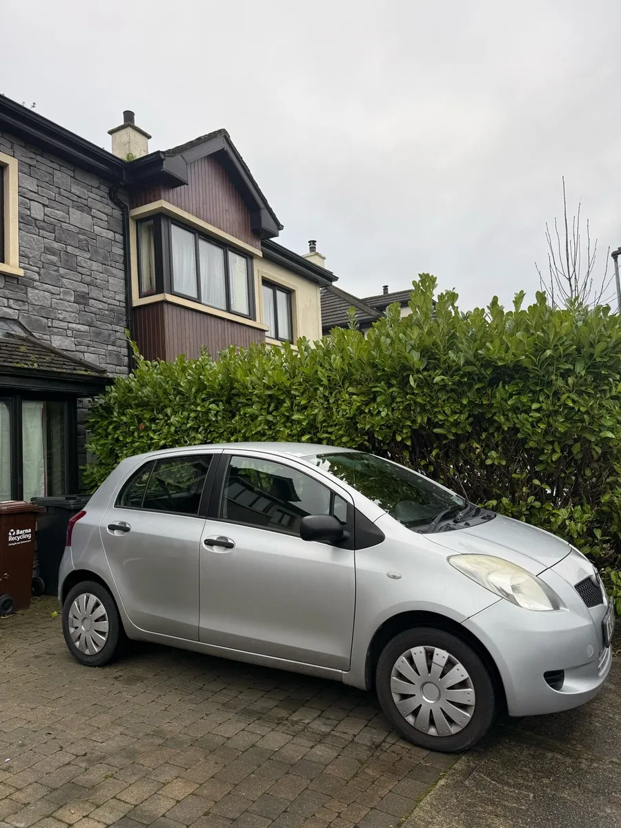 Toyata Yaris Taxed till 12/26 Mint condition - Image 1