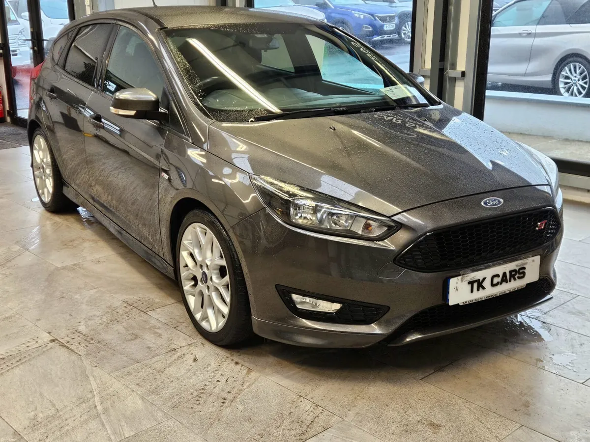 17 FORD FOCUS ST-LINE 1.5 DIESEL - Image 1
