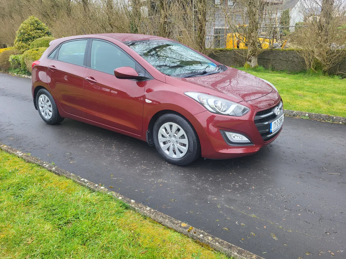 Hyundai i30  1.4 petrol.  Low kms - Image 1